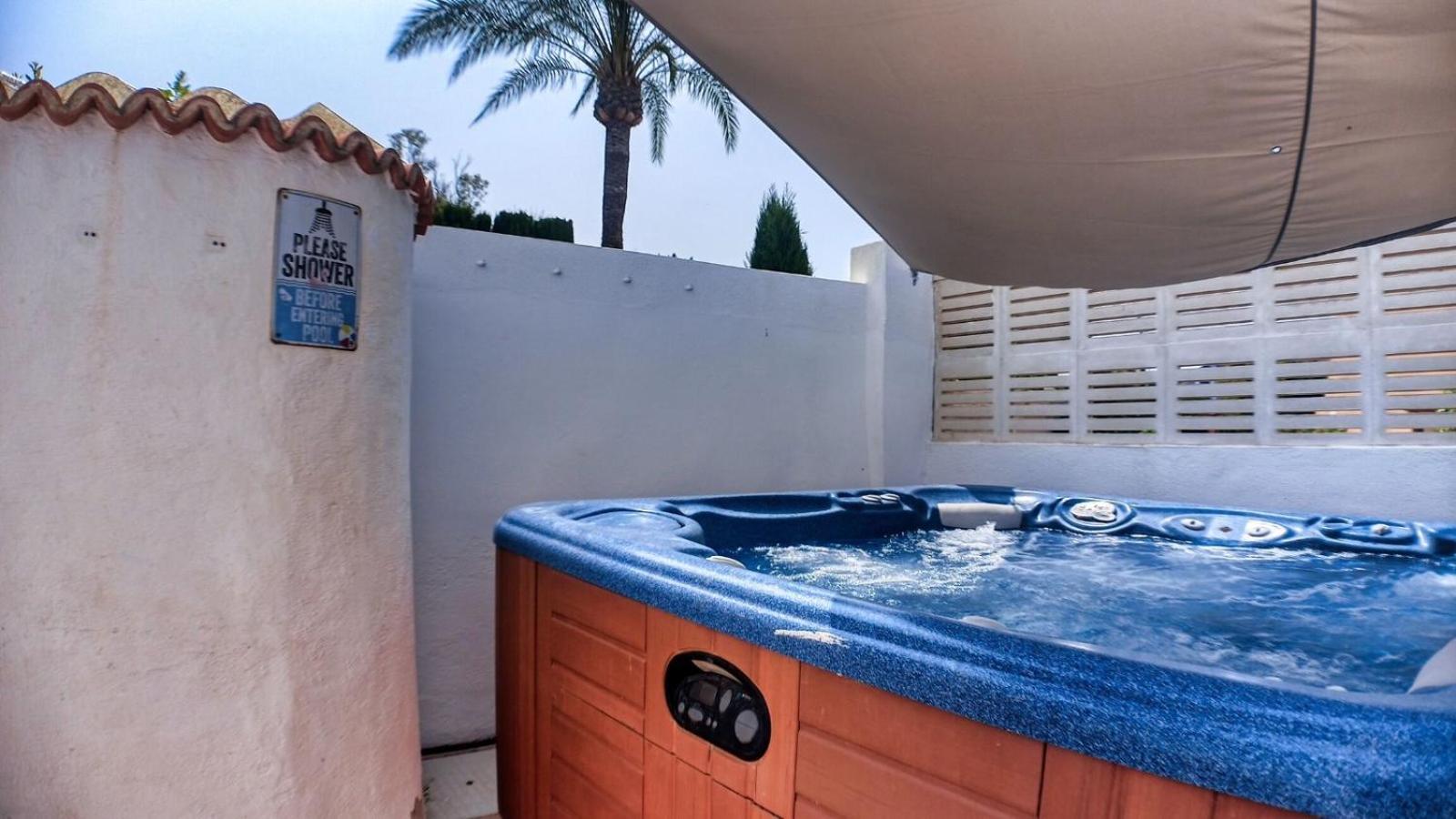 فيلا Casa Blanca كاليبي المظهر الخارجي الصورة
